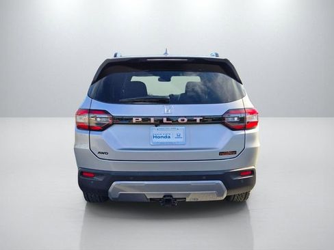 New 2026 Honda Pilot TrailSport image 8