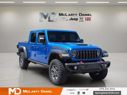 New 2025 Jeep Gladiator Mojave w/ Steel Bumper Group