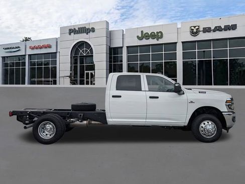 New 2025 RAM 3500 Tradesman w/ Chrome Appearance Group AWD/4WD image 2