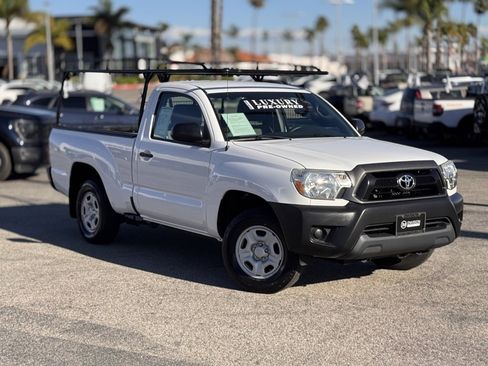 Used 2013 Toyota Tacoma 2WD Regular Cab image 2