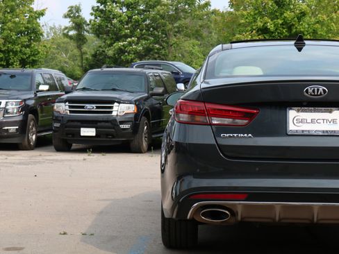 Used 2016 Kia Optima SX image 11