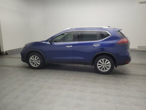 Used 2018 Nissan Rogue SV w/ Premium Package FWD image 3