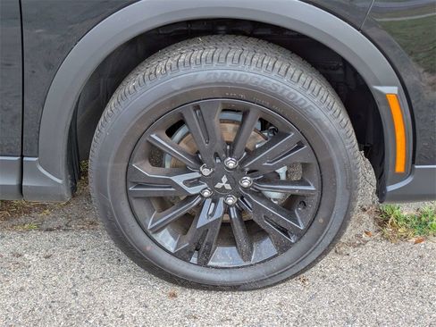 New 2026 Mitsubishi Eclipse Cross LE image 11