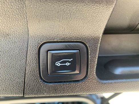 Used 2019 GMC Acadia SLT AWD/4WD image 45