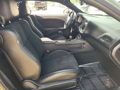 Used 2021 Dodge Challenger R/T w/ Plus Package image 17