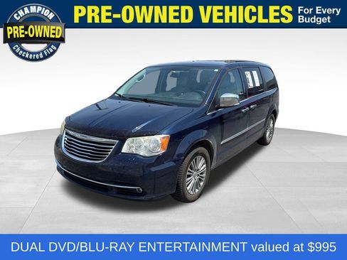 Used 2014 Chrysler Town & Country Touring-L w/ Driver Convenience Group FWD image 1
