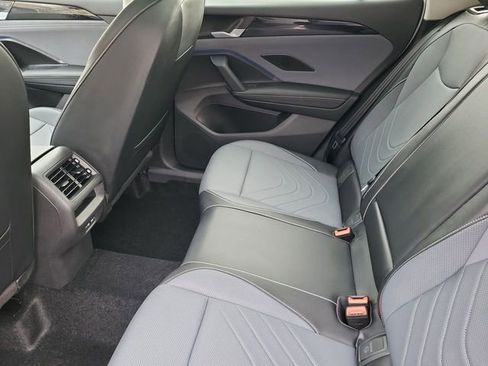 New 2026 Volkswagen Tiguan SE image 13