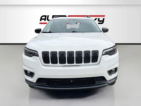 Used 2022 Jeep Cherokee Latitude w/ Trailer Tow Group AWD/4WD image 2