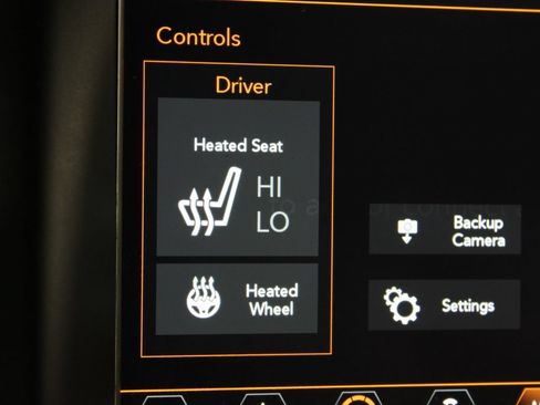 Used 2018 Jeep Grand Cherokee Altitude AWD/4WD image 23
