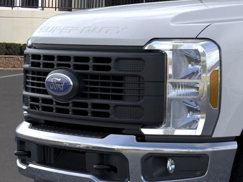 New 2026 Ford F250 XL w/ XL Chrome Package AWD/4WD image 39