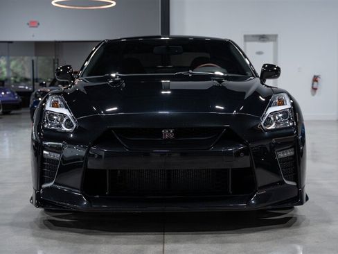 Used 2021 Nissan GT-R Premium AWD/4WD image 65