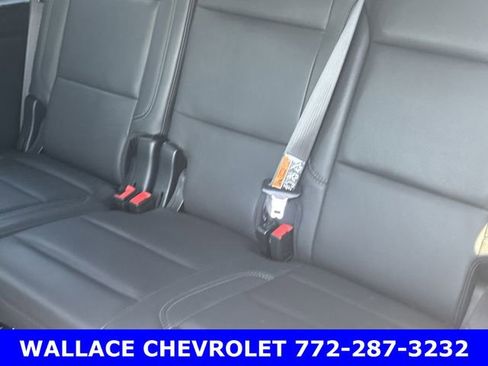 Certified 2025 Chevrolet Suburban Z71 image 15