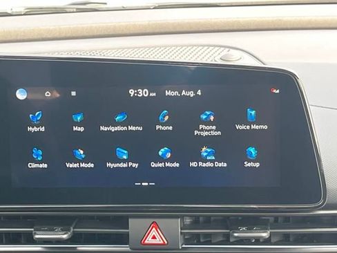 New 2025 Hyundai Elantra SEL image 24