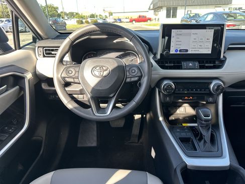Used 2024 Toyota RAV4 XLE Premium FWD image 15