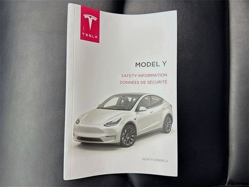 Used 2021 Tesla Model Y Long Range image 58