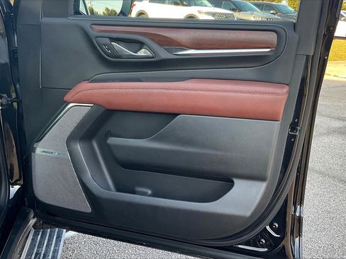 Used 2023 GMC Yukon Denali Ultimate image 24