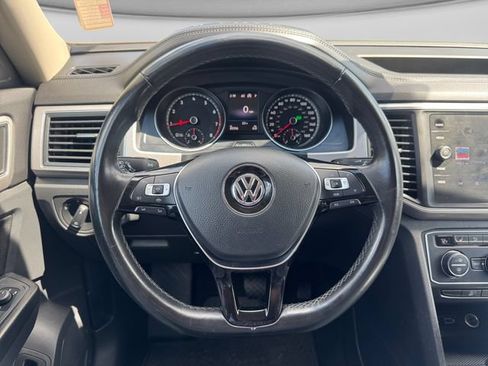 Used 2019 Volkswagen Atlas SE w/ Towing Package AWD/4WD image 14