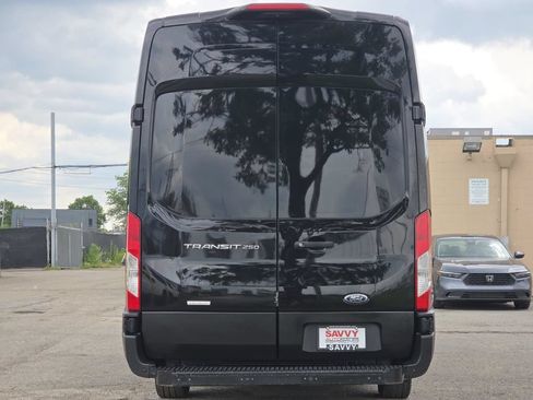 Used 2023 Ford Transit 250 148 High Roof Extended w/ Load Area Protection Package RWD image 12