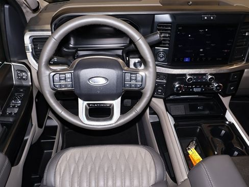 Certified 2026 Ford F350 Platinum w/ Platinum Plus Package image 23