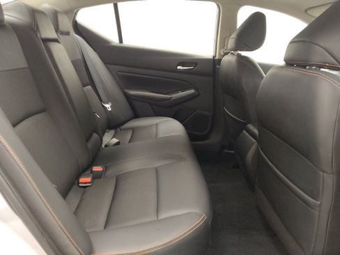 Used 2020 Nissan Altima 2.5 SR w/ Premium Package FWD image 19