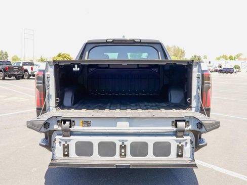 New 2026 GMC Sierra EV Elevation w/ Premium Package AWD/4WD image 9