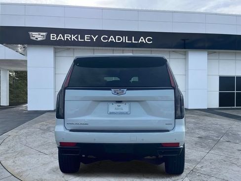 Used 2023 Cadillac Escalade Sport w/ Touring Package RWD image 4