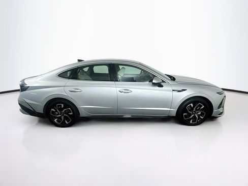 Used 2024 Hyundai Sonata SEL FWD image 10