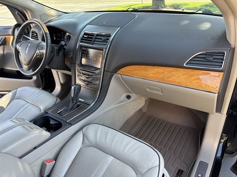 Used 2013 Lincoln MKX AWD image 43