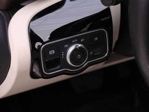 Used 2021 Mercedes-Benz CLA 250 CLA 250 image 14