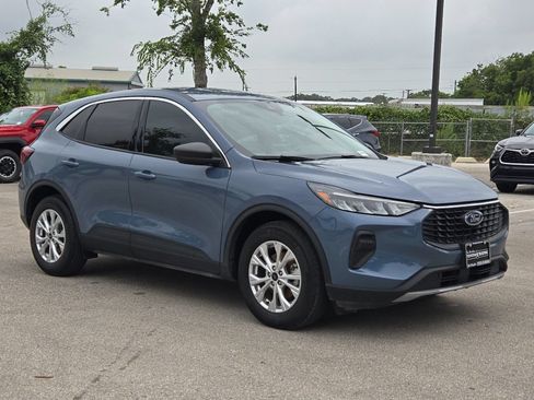 Used 2024 Ford Escape Active FWD image 7