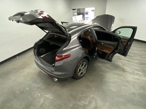 Used 2019 Alfa Romeo Stelvio Ti image 51