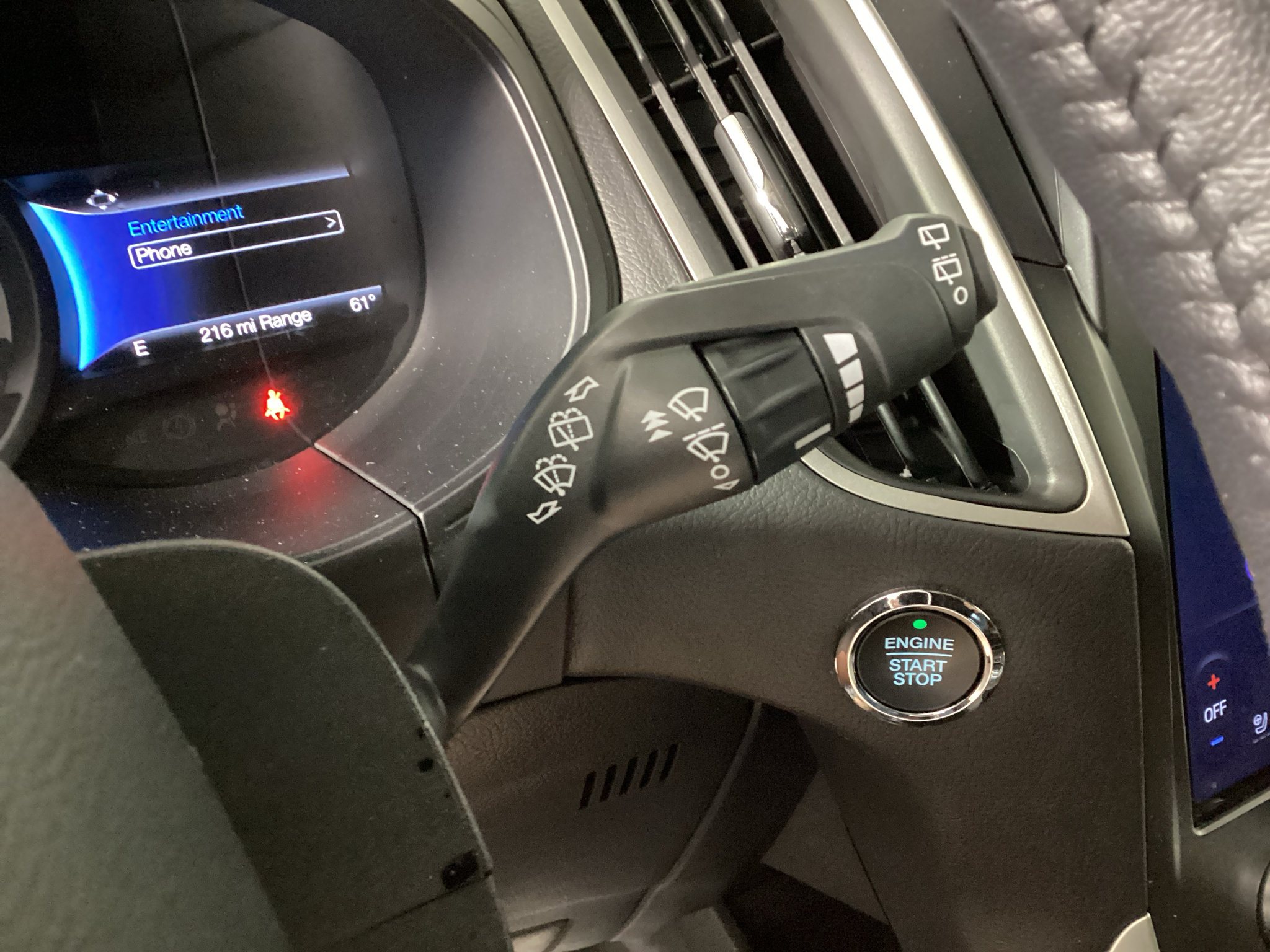 Certified 2024 Ford Edge SEL w/ Convenience Package AWD/4WD image 22