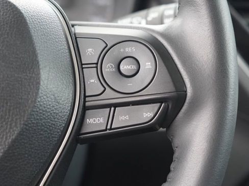 Used 2024 Toyota Corolla Cross LE AWD/4WD image 22