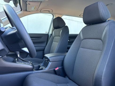 Used 2024 Honda CR-V LX image 5