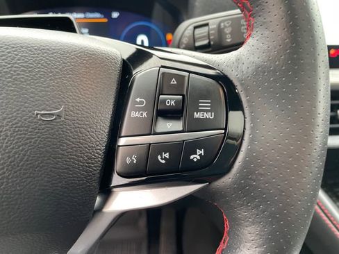 Used 2025 Ford Explorer ST-Line w/ ST-Line Street Pack image 33