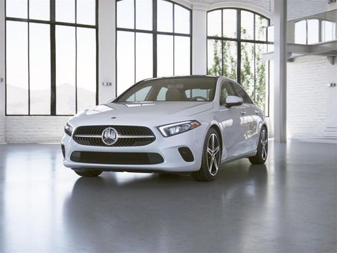 Used 2022 Mercedes-Benz A 220 4MATIC image 42