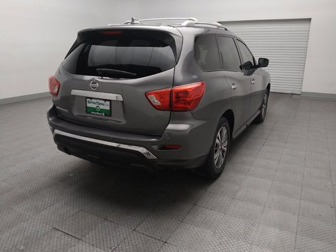 Used 2019 Nissan Pathfinder S FWD image 9