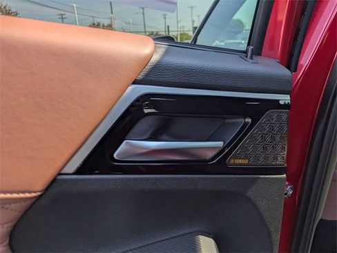 New 2025 Mitsubishi Outlander SEL image 27