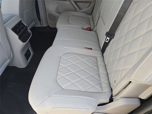 New 2026 Volkswagen Atlas SEL Premium R-Line AWD/4WD image 17