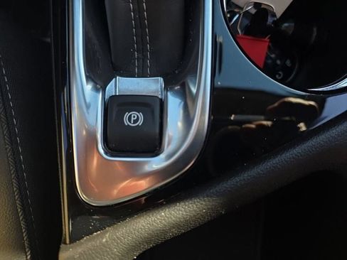 Used 2025 Buick Encore GX Preferred FWD image 23
