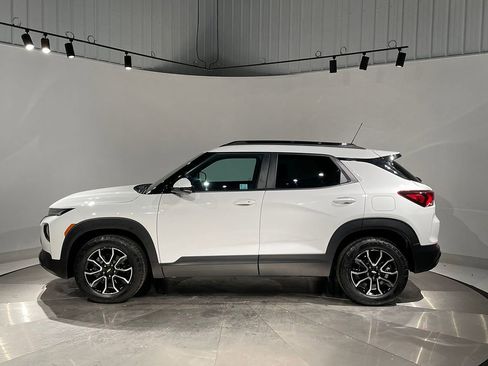 Used 2023 Chevrolet TrailBlazer ACTIV w/ Convenience Package image 14