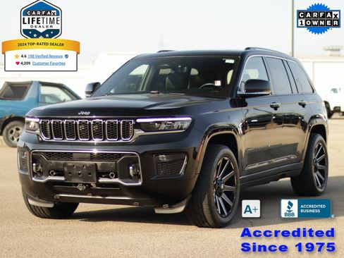 Used 2022 Jeep Grand Cherokee Overland w/ Luxury Tech Group IV image 3