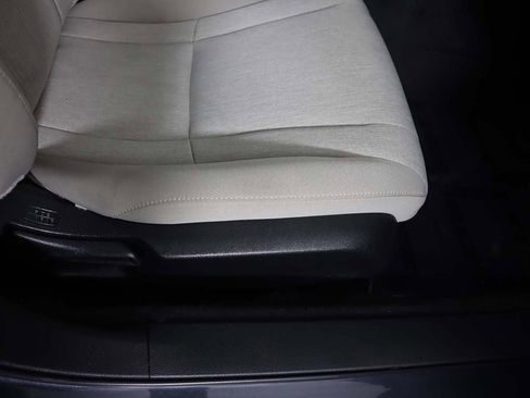 Used 2023 Honda Accord EX image 31