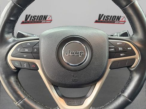 Used 2016 Jeep Cherokee Latitude w/ Cold Weather Group image 24