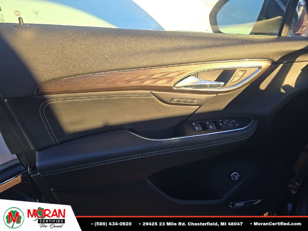 Used 2023 Buick Envision Avenir AWD/4WD image 11