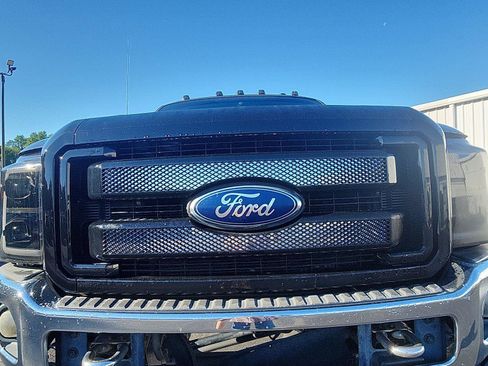 Used 2011 Ford F250 Lariat w/ Lariat Ultimate Pkg AWD/4WD image 11