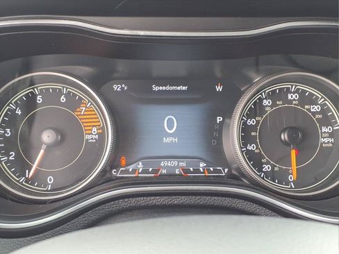 Used 2019 Jeep Cherokee Trailhawk w/ Cold Weather Group AWD/4WD image 15
