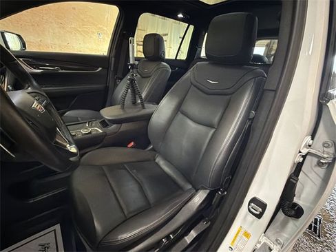 Certified 2024 Cadillac XT6 Sport w/ LPO, Onyx Lite Package image 11