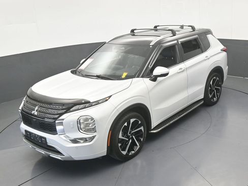 Used 2024 Mitsubishi Outlander SEL AWD/4WD image 61