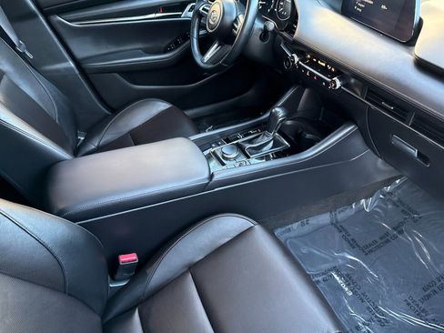 Used 2022 MAZDA MAZDA3 s image 15